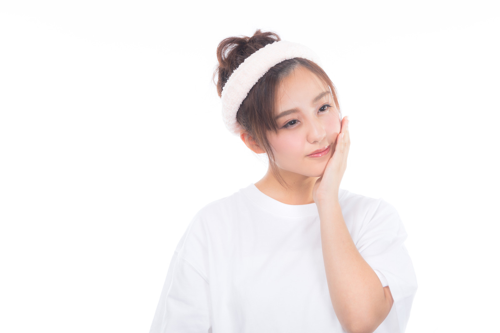 朝のメイク前のスキンケアの正しい方法とは？