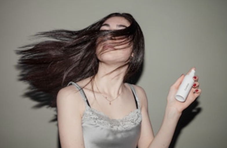 【2025年最新版】ヘアフレグランスおすすめ完全ガイド