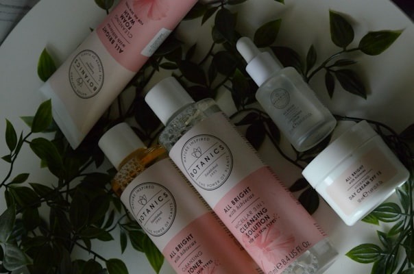 【2025年最新】赤ら顔におすすめ！敏感肌でもヒリつきにくい化粧水5選